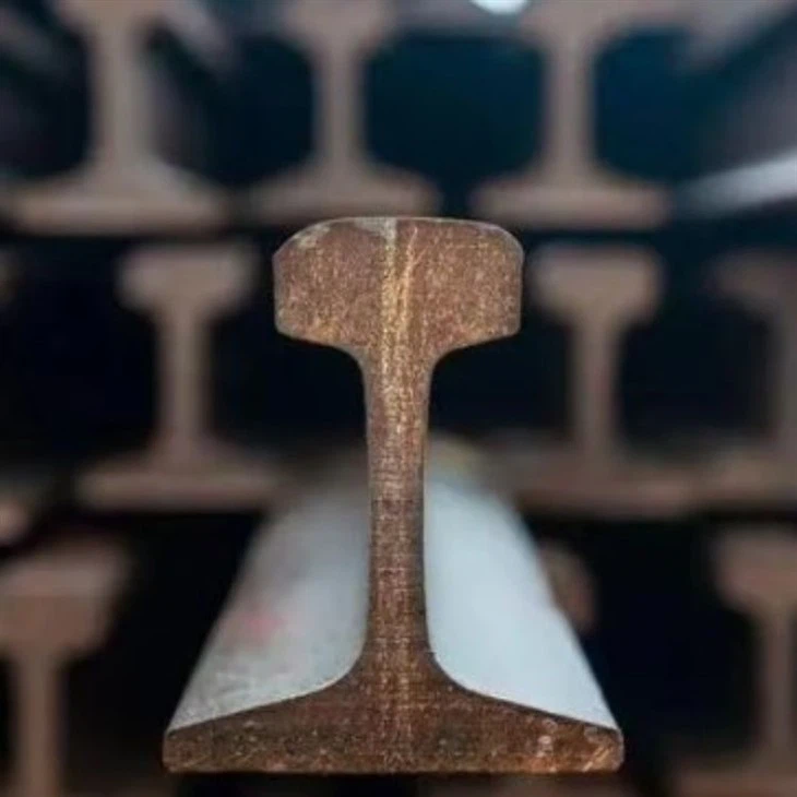 „Qu“ tipui orams atsparios anti-korozijos krano bėgis